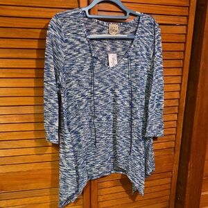 Como Vintage Xl Blue and White Tunic Top